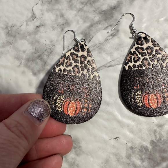 It’s Fall Y’all Leather Style Earrings NWT‎ (F) - Picture 2 of 4